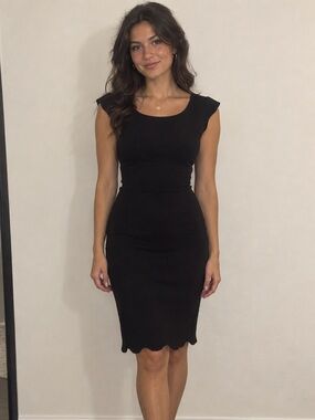 Old Navy Women’s Long Black Dress W/ Ruffle Short Sleeves Sz S Soft Summer Dress